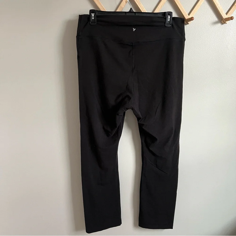 Old Navy Extra High Waisted Flare Leggings Split Opening xxl - Picture 5 of 5